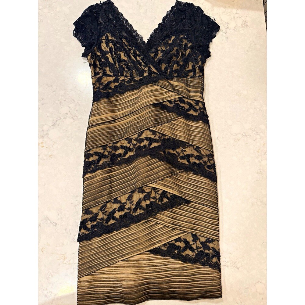 Marina Black Beige Lace Sheath Dress 12 V-Neck Cap Sleeve Knee Length